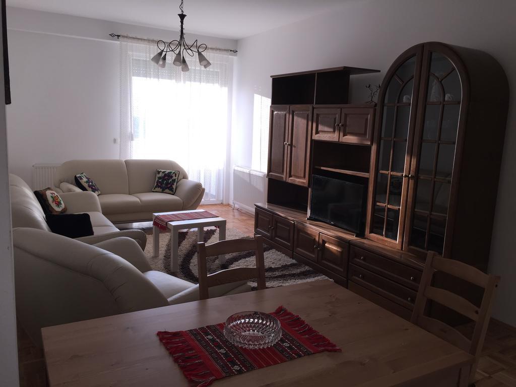 Apartment Gashi Приштина Екстер'єр фото