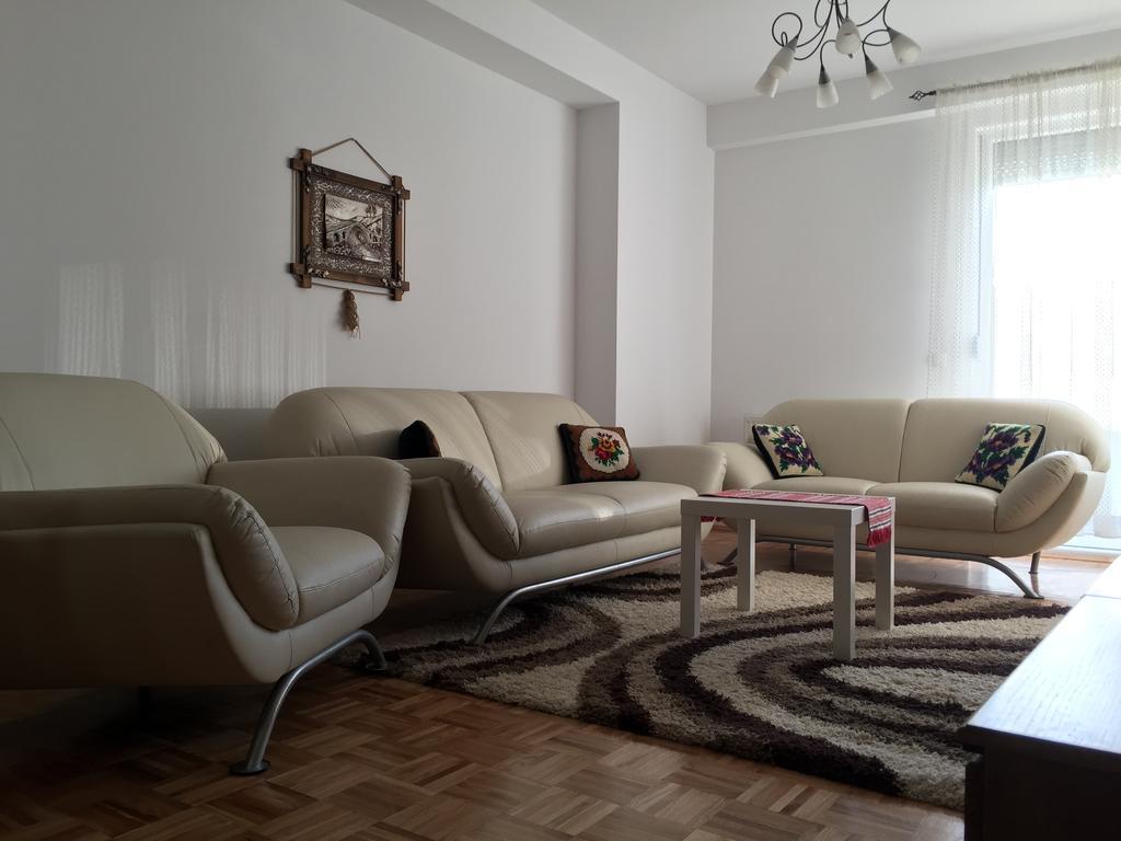 Apartment Gashi Приштина Екстер'єр фото