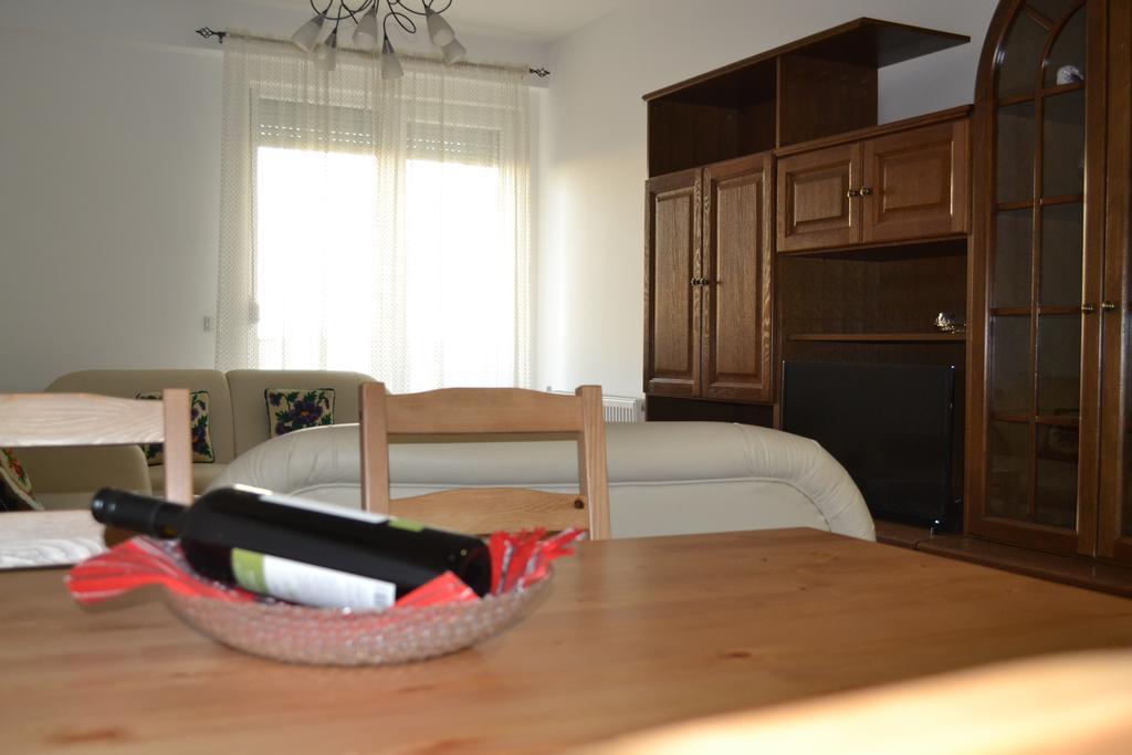 Apartment Gashi Приштина Екстер'єр фото